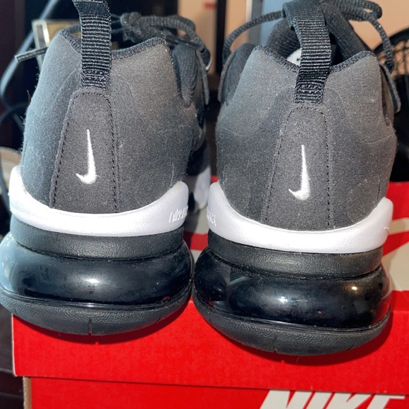 Nike Air Max 270 React Sneakers - Picture 3 of 7